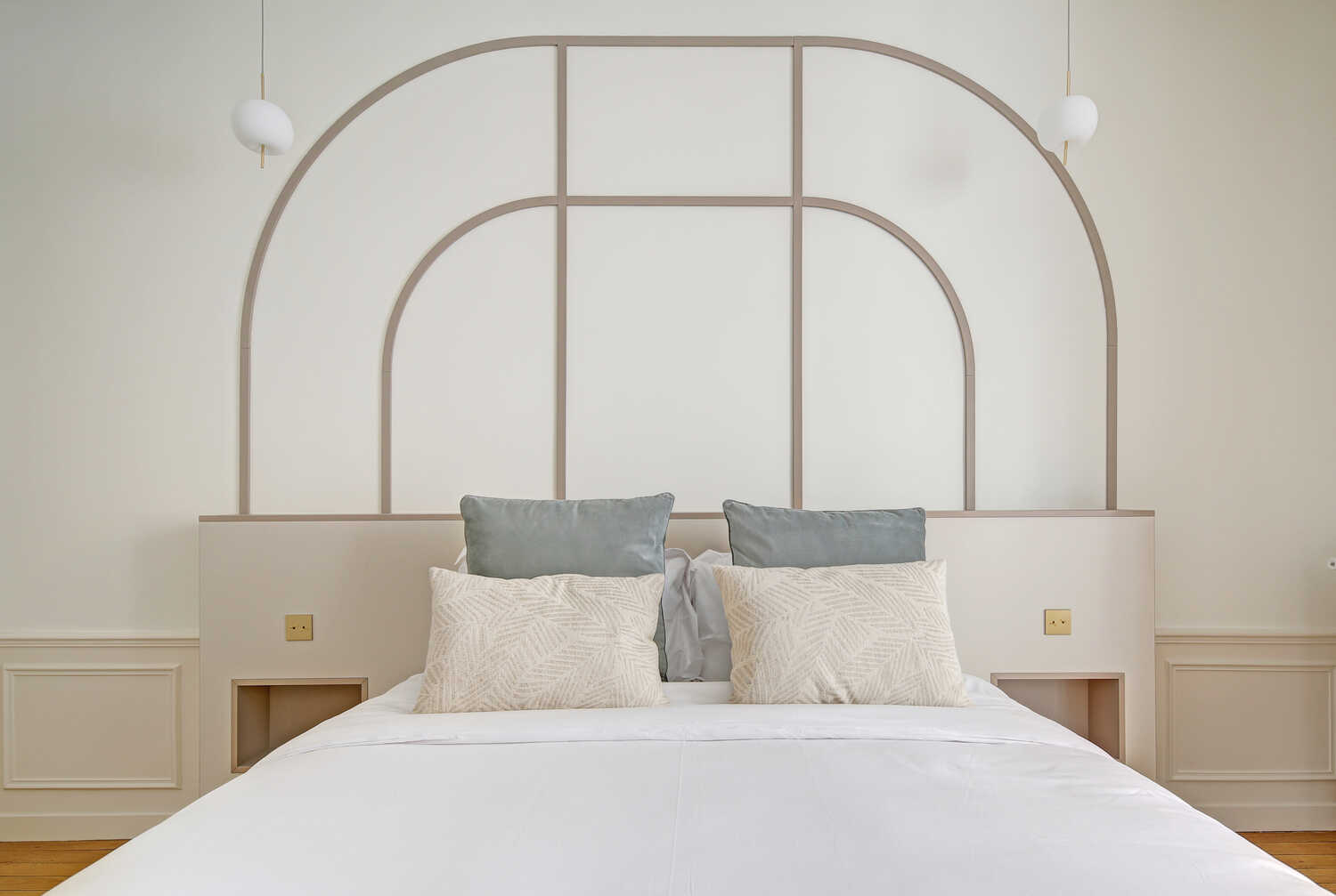 Bright bedroom with ensuite bathroom